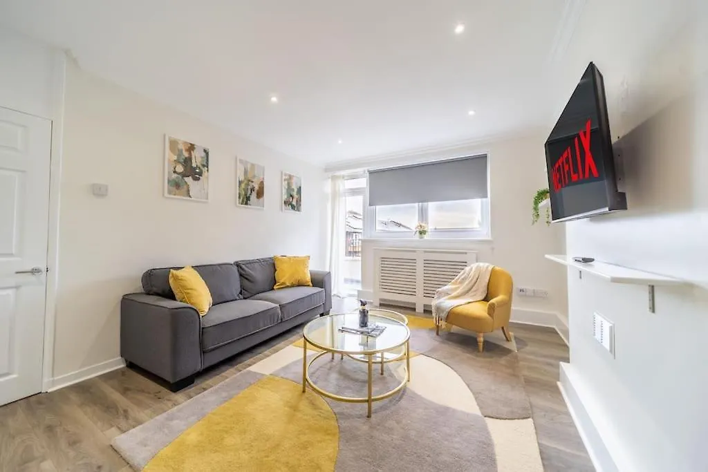 The Heart Of London Apartment